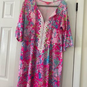 Lily Pulitzer Dress  3/4 sleeves worn 1 time excellent condition
